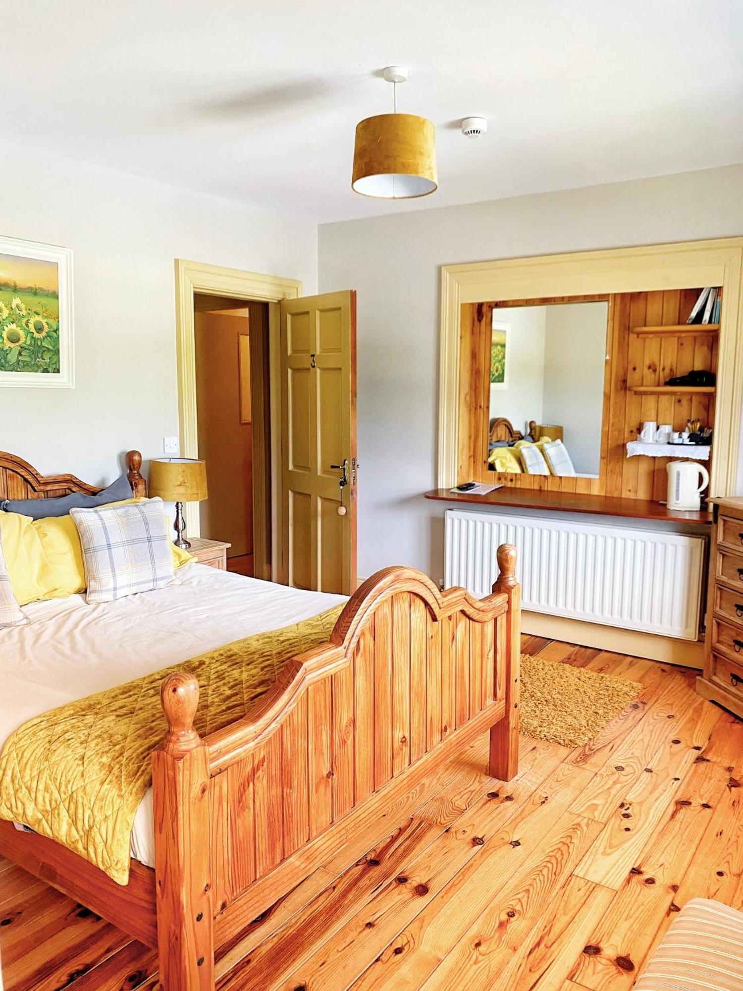 Dulrush Lodge Guest House, Restaurant And Self-Catering Bed & Breakfast Belleek